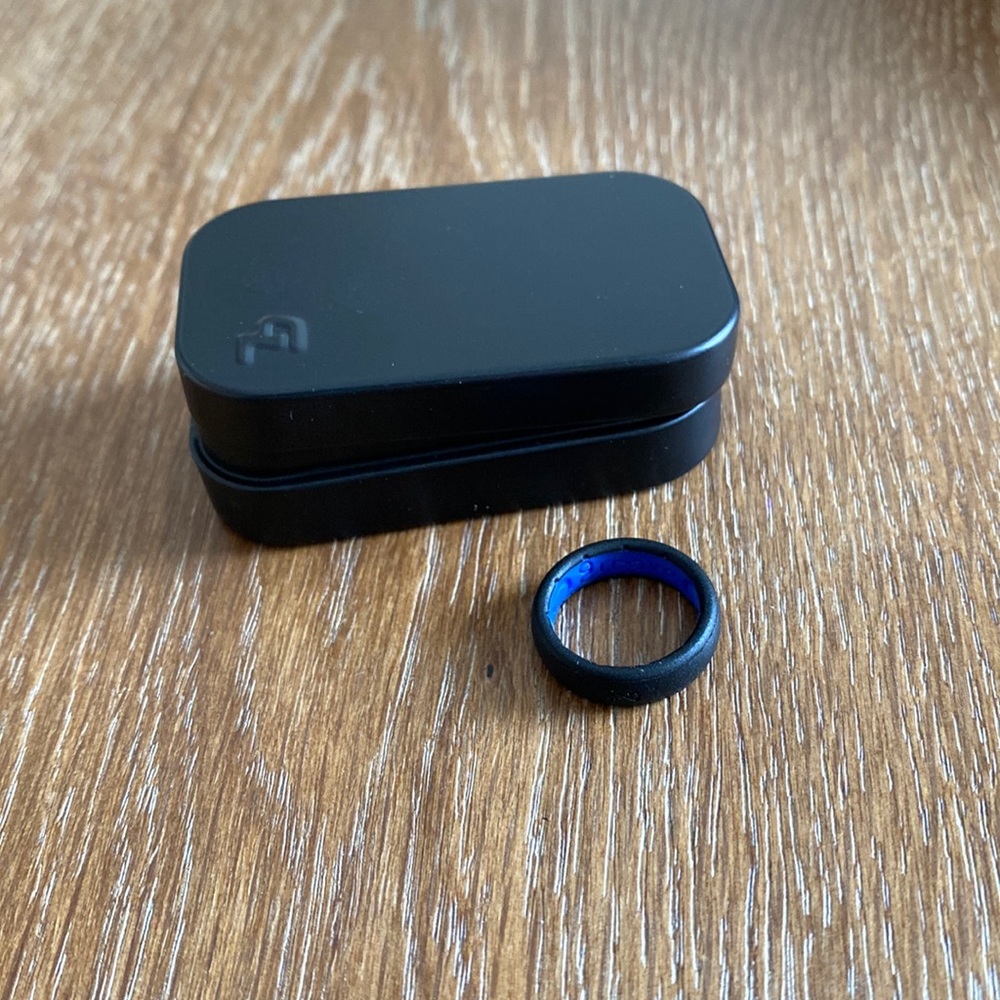 Women’s Groove silicone ring